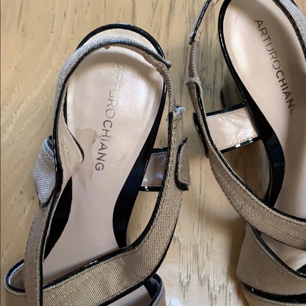Shoes - Picture 2 of 4